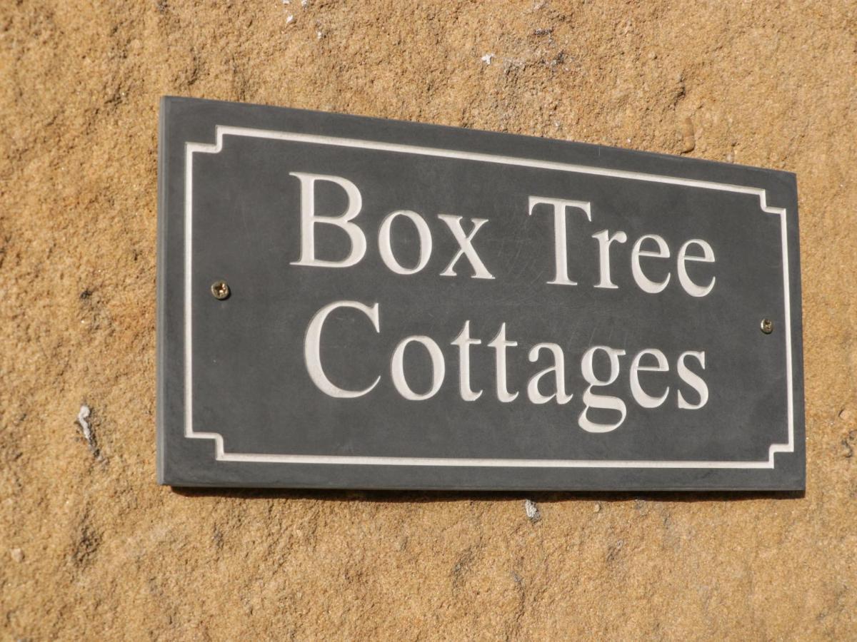 Box Tree Cottage 케일리 외부 사진